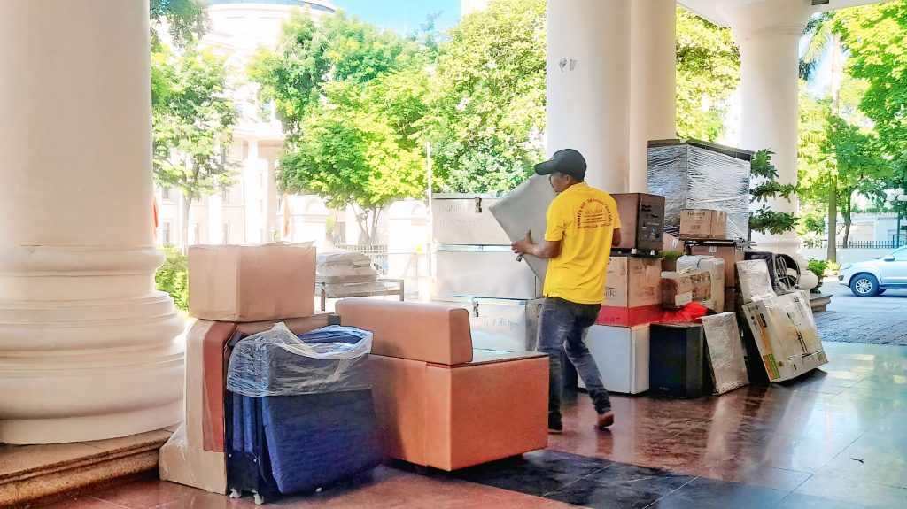 Quá trình làm việc chuyên nghiệp của Kiến Vàng