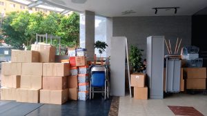 Tất cả đồ đạc sẽ được đóng gói gọn gàng, an toàn cho khách hàng khi sử dụng dịch vụ chuyển nhà trọn gói Kiến Vàng.